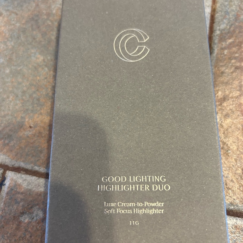 Good Lighting Luxe Highlighter Duo - Cream-to-Powder